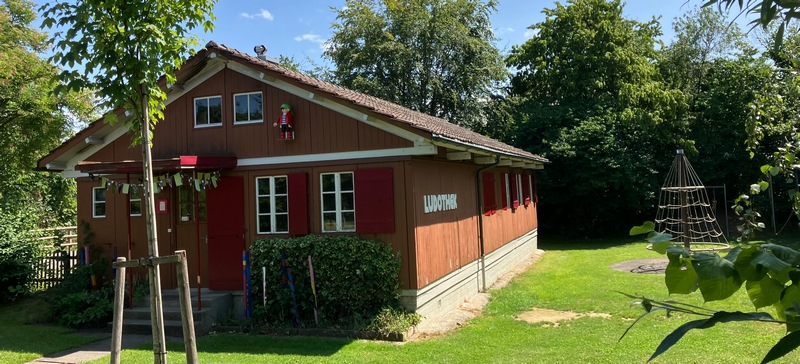 Ludo Vorne Neu Schmal Klein